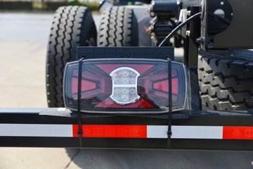 HOWOͳ˧PRO 2.5L 180 8 4.15׵ʽῨͼƬ