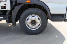 统帅PRO&nbsp;载货车底盘                                                图片