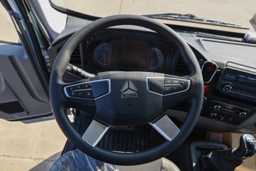 �й�����HOWO ͳ˧ 145���� 4.15�׵��������Ῠ(����6��)ͼƬ