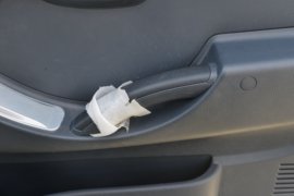 锐航EV&nbsp;电动载货车驾驶室图片