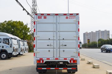 ����HOWO�Ῠͳ˧ 2.5L���� 180���� 6�� 4.15�׵�����ʽ�ῨͼƬ