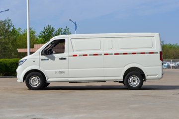 骏航ES7&nbsp;电动封闭厢货外观图片