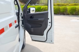 骏航ES7&nbsp;电动封闭厢货驾驶室图片