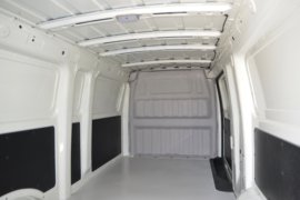 骏航ES7&nbsp;电动封闭厢货货厢图片