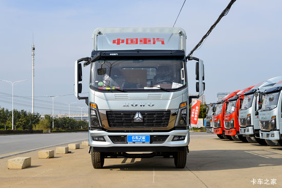 ����HOWO�Ῠ ͳ˧ 2.3L���� 151���� ��ʿ��8�� 3.85���Ű���ʽ�Ῠ