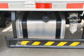 锐航HX3&nbsp;自卸车底盘                                                图片