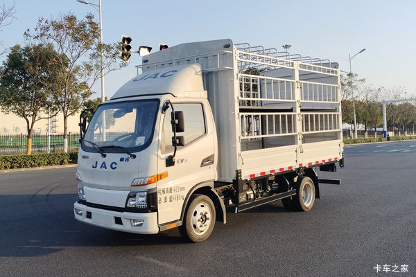 江淮帅铃EV3 3.89米单排纯电动仓栅式微卡 亿纬61.66kWh