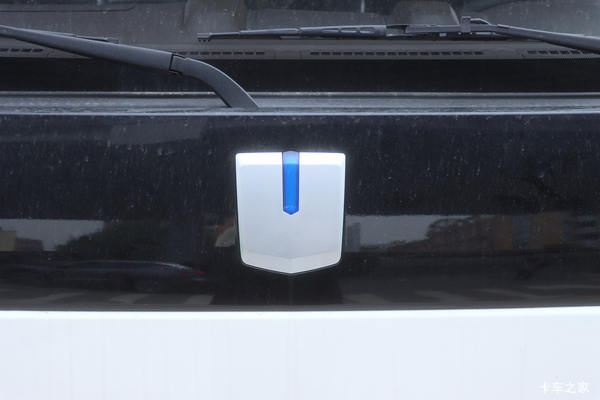 Զ�� ����H8E-PRO 2023�� ���˰� 4.5T 4.1��