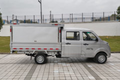 鑫源金杯T3 经典型普通版 1.5L汽油 102马力 液刹 2.4米双排翼开启厢式车微卡