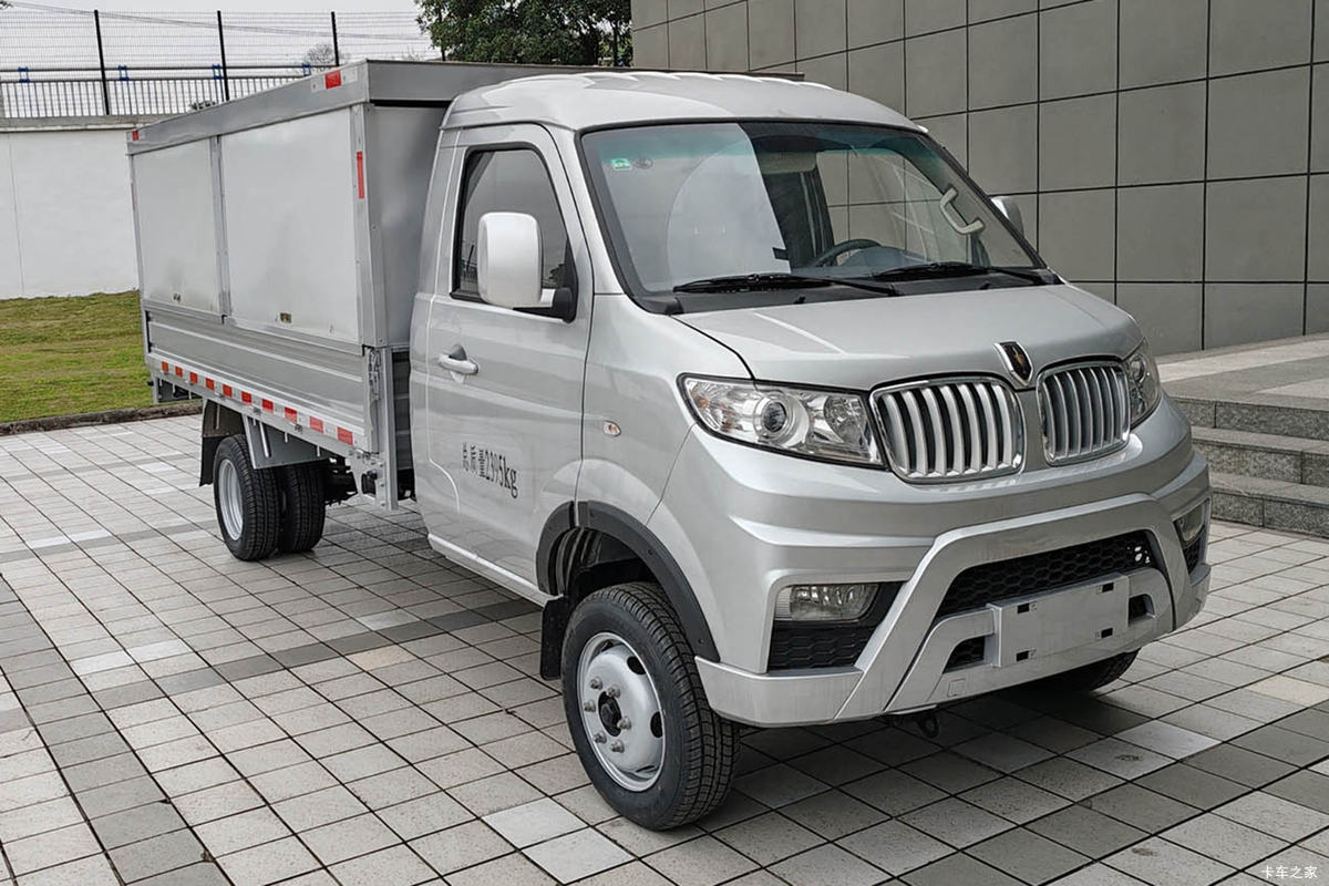 鑫源金杯T5 标准型简易版 1.6L汽油 123马力 液刹 3.4米单排翼开启厢式微卡