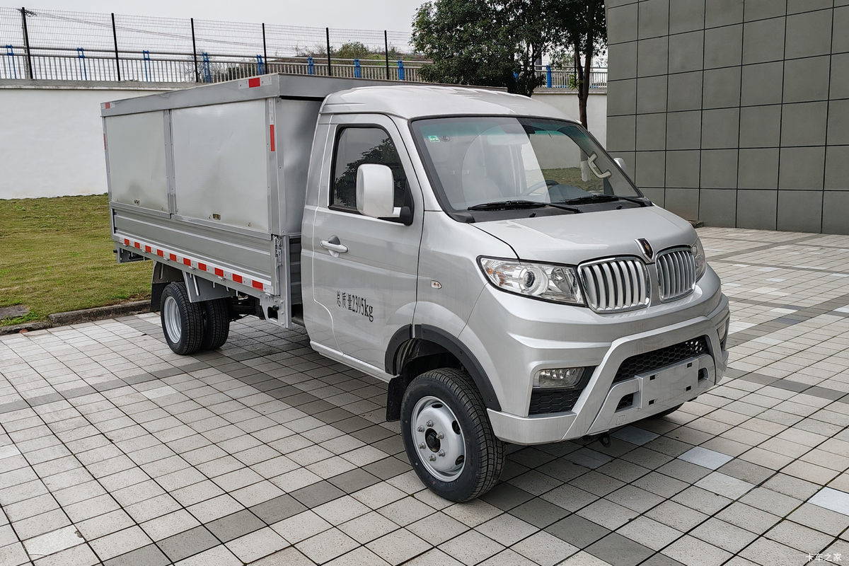 鑫源金杯T5 标准型普通版 1.6L汽油 123马力 液刹 3.375米单排翼开启厢式微卡