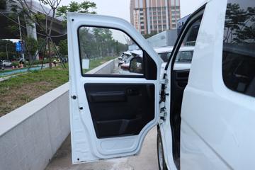 江豚&nbsp;电动封闭厢货驾驶室图片