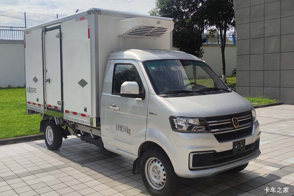 惊喜不断，降0.3万！保定市金卡S2冷藏车系列超值回馈，