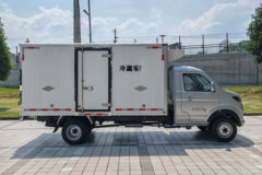 鑫源金杯 金卡S6 123马力 汽油 2.935米冷藏车