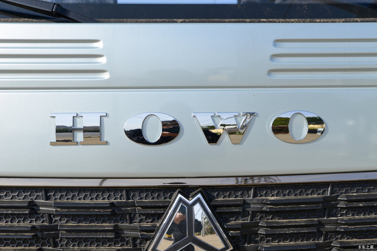 HOWOῨͳ˧ 2.5L 180 12 3.85ŰդʽῨ                                                