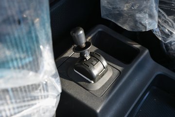 ����HOWO�Ῠͳ˧ 2.5L���� 180���� 12�� 3.85���Ű��դʽ�ῨͼƬ