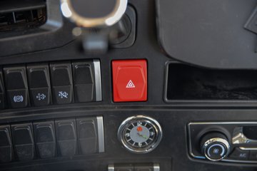 ����HOWO�Ῠͳ˧ 2.5L���� 180���� 12�� 3.85���Ű��դʽ�ῨͼƬ