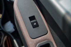 中国重汽HOWO 统帅 170马力 4.15米单排厢式轻卡(法士特8档)