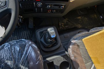 �й�����HOWO ͳ˧ 170���� 4.15�׵�����ʽ�Ῠ(��ʿ��8��)ͼƬ