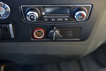 �й�����HOWO ͳ˧ 170���� 4.15�׵�����ʽ�Ῠ(��ʿ��8��)ͼƬ