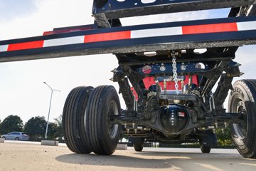 �й�����HOWO ͳ˧ 170���� 4.15�׵�����ʽ�Ῠ(��ʿ��8��)ͼƬ