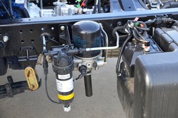 �й�����HOWO ͳ˧ 170���� 4.15�׵�����ʽ�Ῠ(��ʿ��8��)ͼƬ