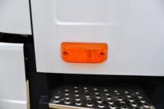 解放 虎6G中体 4.5T 4.05米单排插电式混合动力冷藏车14.016kWh