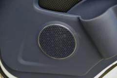 解放 虎6G中体 4.5T 4.05米单排插电式混合动力冷藏车14.016kWh