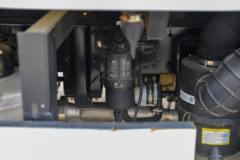 解放 虎6G中体 4.5T 4.05米单排插电式混合动力冷藏车14.016kWh