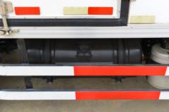 解放 虎6G中体 4.5T 4.05米单排插电式混合动力冷藏车14.016kWh