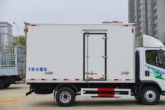 解放 虎6G中体 4.5T 4.05米单排插电式混合动力冷藏车14.016kWh