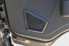 重汽HOWO悍将 2.5L柴油 180马力 万里扬8档 4.15米单排仓栅式轻卡