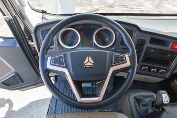 ����HOWO���� 2.5L���� 180���� ������8�� 4.15�׵��Ų�դʽ�ῨͼƬ