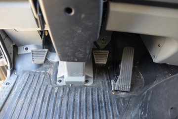 ����HOWO���� 2.5L���� 180���� ������8�� 4.15�׵��Ų�դʽ�ῨͼƬ