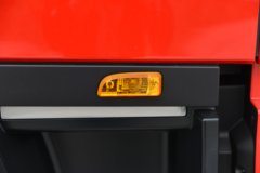 东风商用车天龙KL 标载版 6X4  换电式纯电动牵引车 宁德时代400kWh