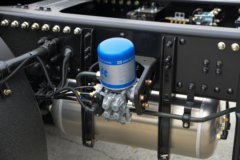 东风商用车天龙KL 标载版 6X4  换电式纯电动牵引车 宁德时代400kWh