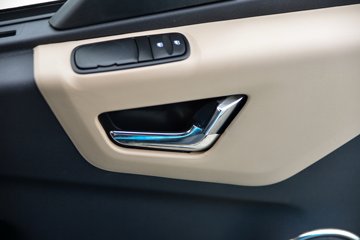 ��������KL ���ذ� 6X4 ����ʽ���綯ǣ���� ��������Դ400kWhͼƬ