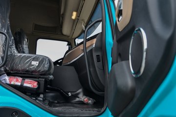 ��������KL ���ذ� 6X4 ����ʽ���綯ǣ���� ��������Դ400kWhͼƬ