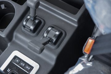 ��������KL ���ذ� 6X4 ����ʽ���綯ǣ���� ��������Դ400kWhͼƬ