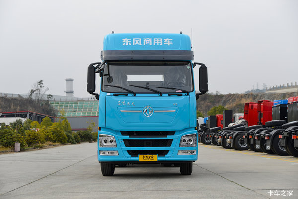 东风天龙KL 标载版 4X2 纯电动牵引车 宁德时代400kWh