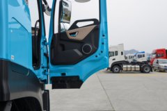 东风商用车天龙KL 标载版 6X4 纯电动牵引车 宁德时代423kWh