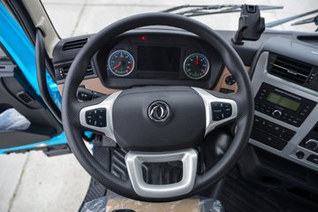 �������ó�����KL ���ذ� 6X4 ���綯ǣ���� ����ʱ��423kWhͼƬ