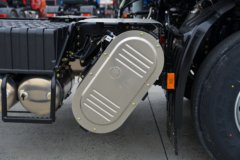 东风商用车 天龙VL重卡 350马力 4X2牵引车(国六)(速比3.07)