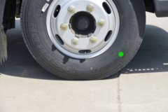 中国重汽HOWO 悍将 151马力 3.85米排半栏板轻卡(万里扬8档)