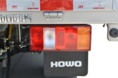 中国重汽HOWO 悍将 151马力 3.85米排半栏板轻卡(万里扬8档)