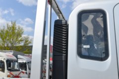 中国重汽HOWO 悍将M 145马力 3.85米排半栏板轻卡(万里扬8档)