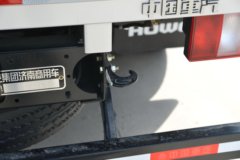 中国重汽HOWO 悍将M 145马力 3.85米排半栏板轻卡(万里扬8档)