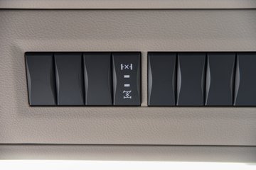 �������ó������콢GX 14.5L LNG 630���� 6X4 ����12�� AMT�Զ��� ǣ����ͼƬ