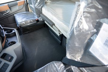 �������ó������콢GX 14.5L LNG 630���� 6X4 ����12�� AMT�Զ��� ǣ����ͼƬ