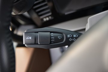 �������ó������콢GX 14.5L LNG 630���� 6X4 ����12�� AMT�Զ��� ǣ����ͼƬ